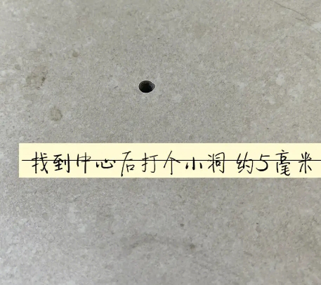 奇台瓷砖空鼓维修公司专业解答在瓷砖铺贴过程中，如果砂料搅拌不均匀，将会带来以下问题